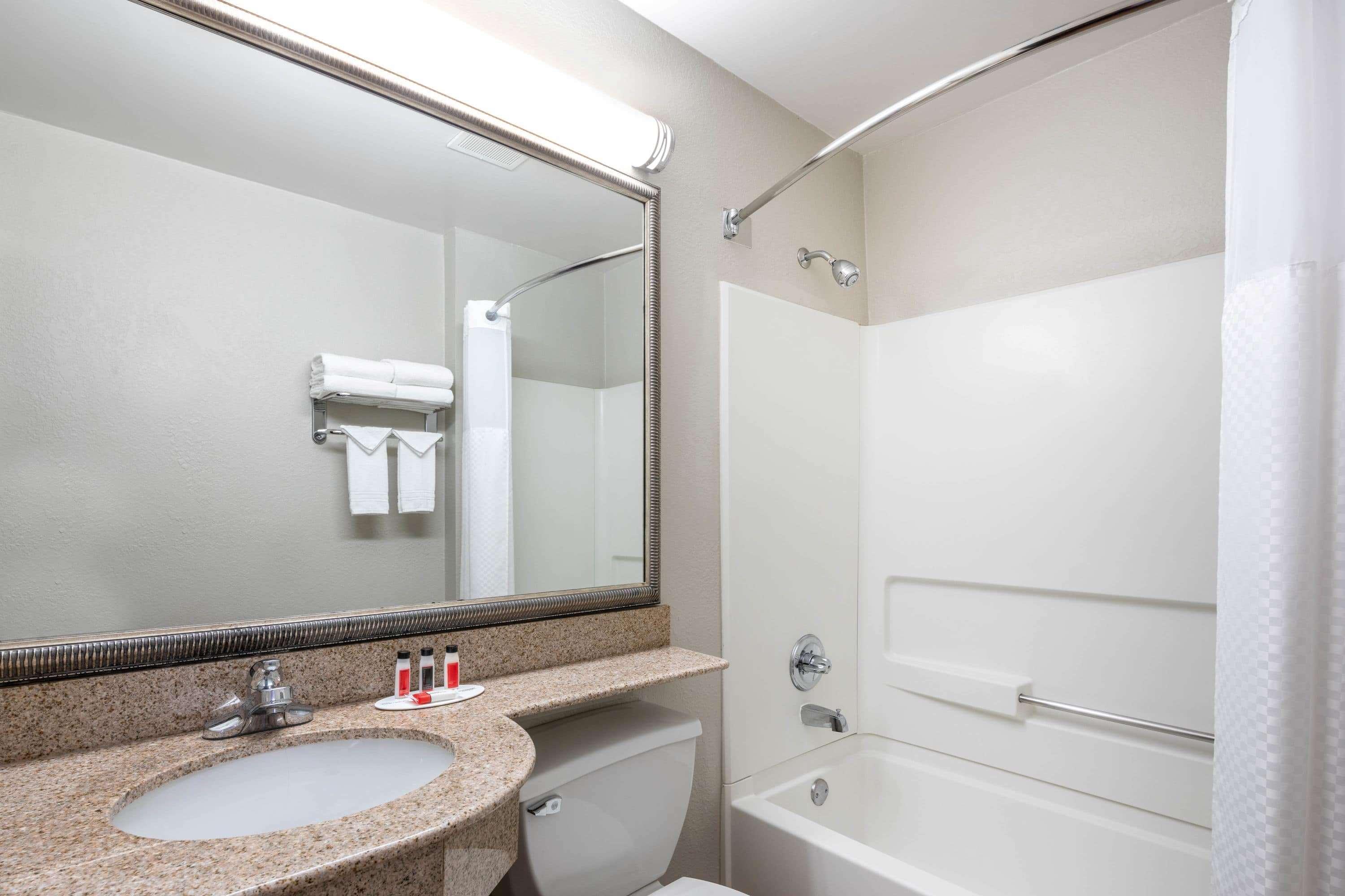 Microtel Inn & Suites By Wyndham Atlanta Buckhead Area Chamblee Eksteriør bilde