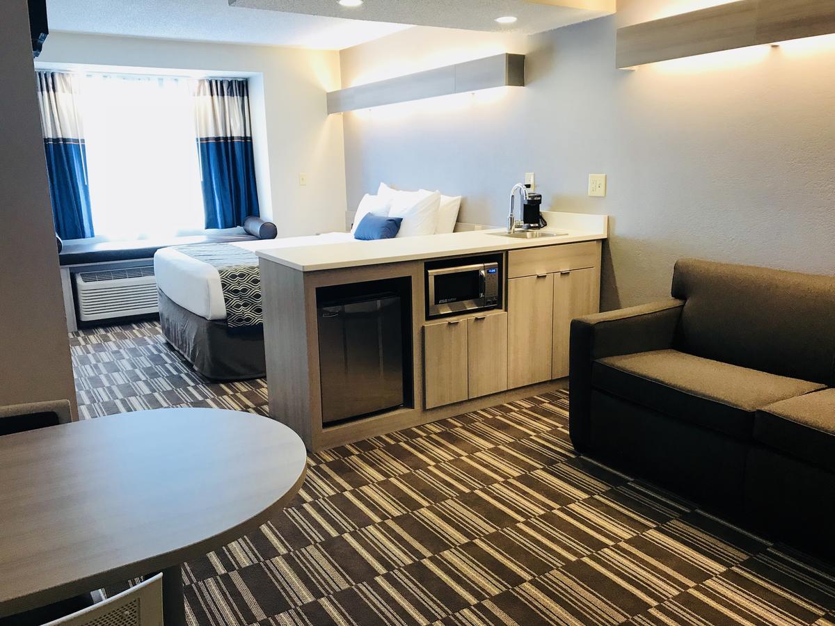 Microtel Inn & Suites By Wyndham Atlanta Buckhead Area Chamblee Eksteriør bilde